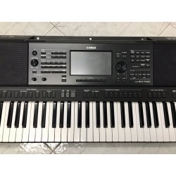 Yamaha PSR SX700 - Usato