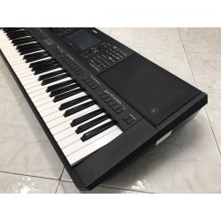 Yamaha PSR SX700 - Usato